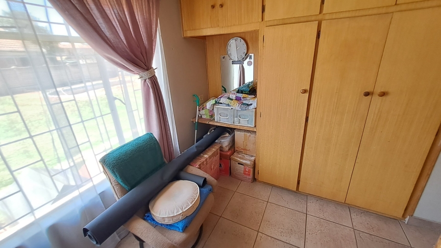 4 Bedroom Property for Sale in Uitsig Free State